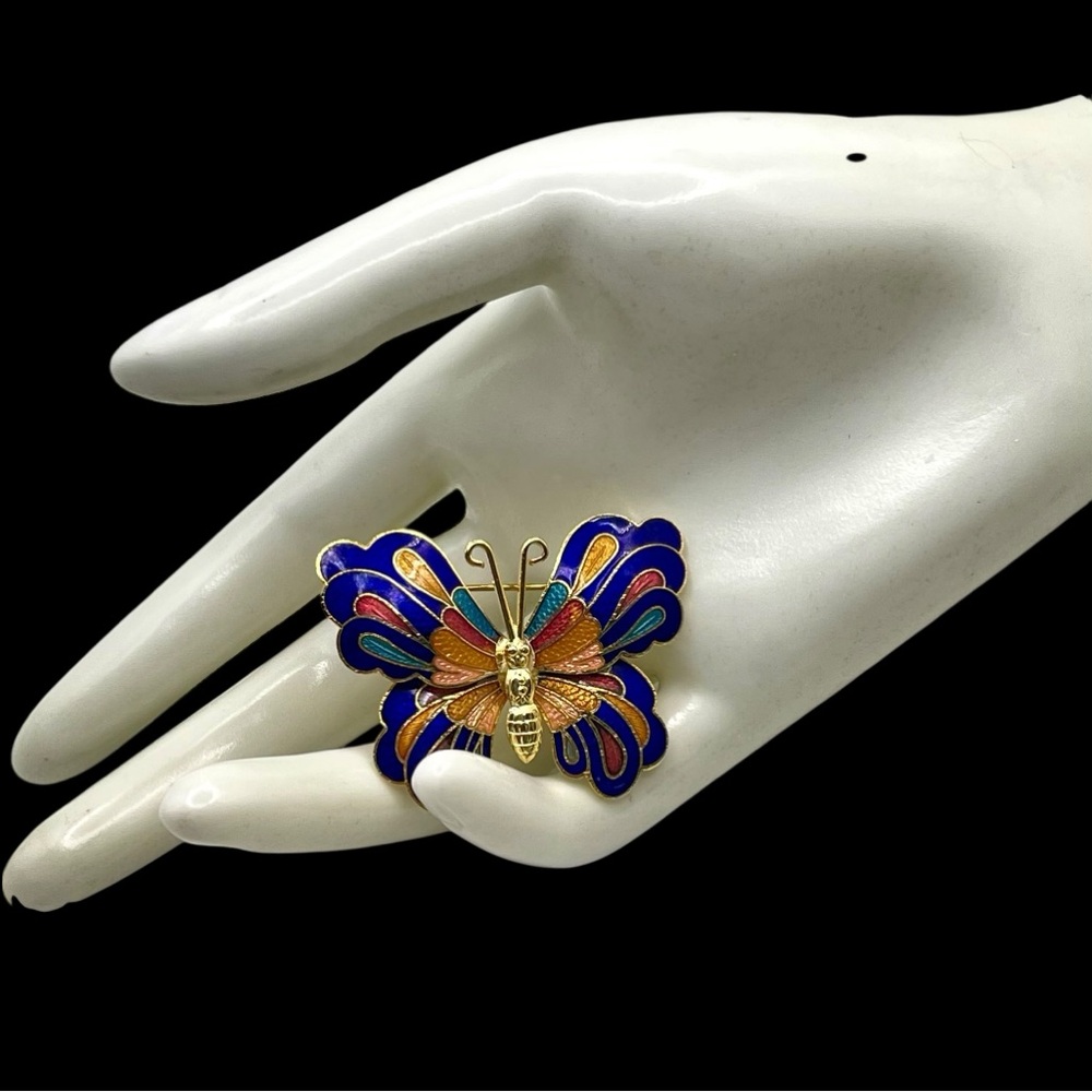 Beautiful Cloisonné Butterfly Brooch Vibrant Enamel on Gold Tone - Picture 4 of 10